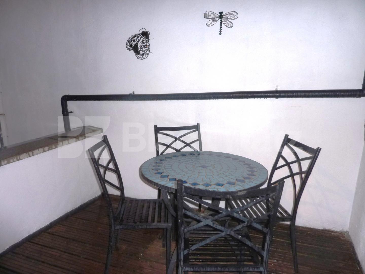 			NEW INSTRUCTION / GREAT LOCATION / BRAND NEWLY REFURBISHED , 2 Bedroom, 1 bath, 1 reception Flat			 Portobello Road, Ladbroke Grove